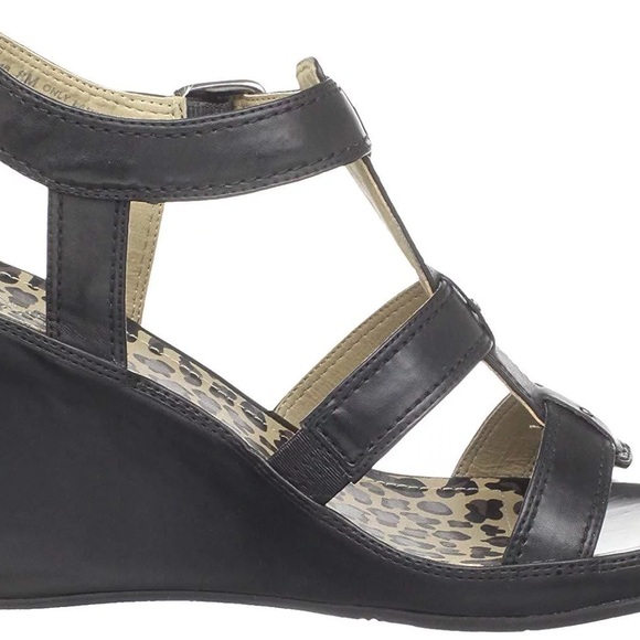 🎉Sale$20 Kenneth Cole Wedges - Picture 3 of 5